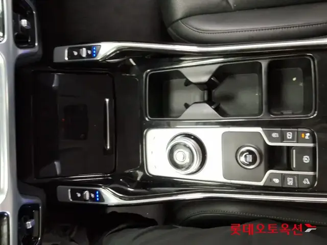 KIA SORENTO 2WD NOBLESSE 2022