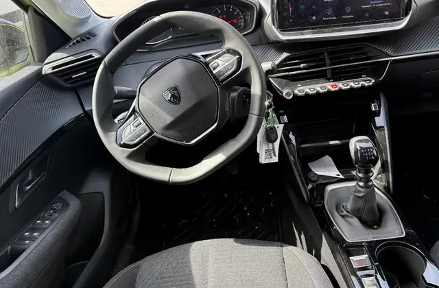 PEUGEOT 208 2025