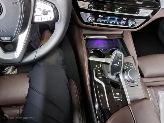 BMW 530I XDRIVE - 2021