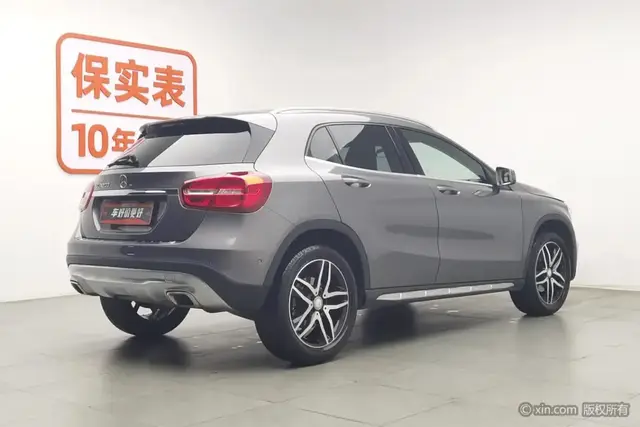 MERCEDES-BENZ GLA 200 FASHION EDITION 2016