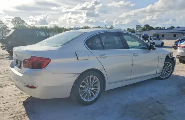 BMW 5 SERIES 2015