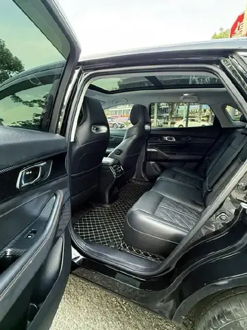 CHANGAN UNI-K IDD 130KM PREMIUM 2022