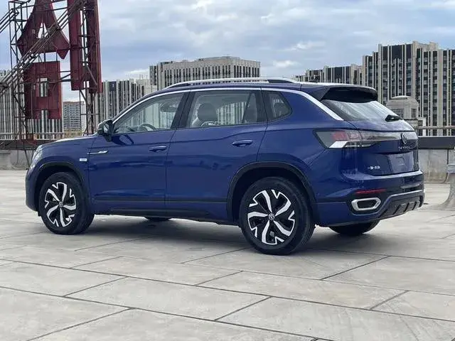 VOLKSWAGEN TAYRON 2022