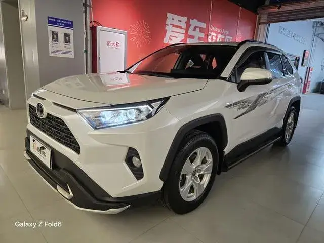 TOYOTA RAV4 2022
