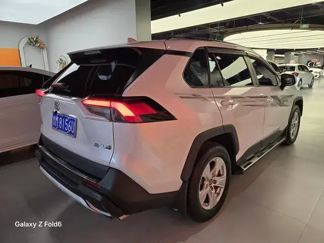 TOYOTA RAV4 2022