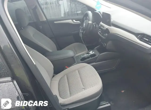 FORD ESCAPE SE 2020