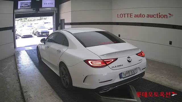 MERCEDES-BENZ CLS BENZ CLS300D 4MATIC 2021