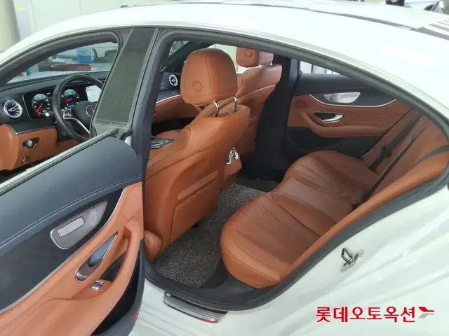 MERCEDES-BENZ CLS BENZ CLS300D 4MATIC 2021