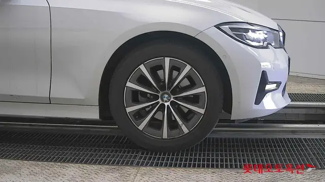 BMW 320I LUXURY 2022