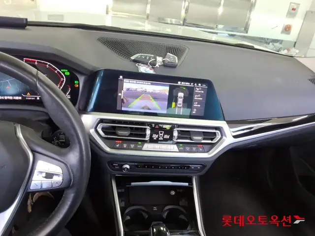 BMW 320I LUXURY 2022