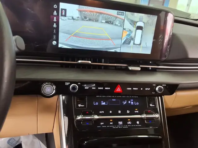 KIA CARNIVAL NOBLESSE 2022