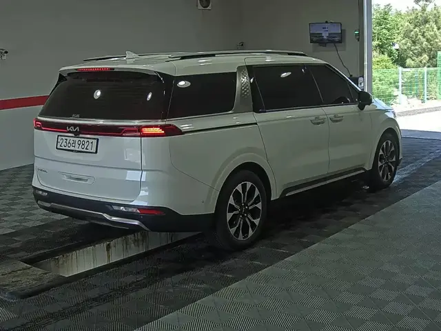 KIA CARNIVAL SIGNATURE 2022