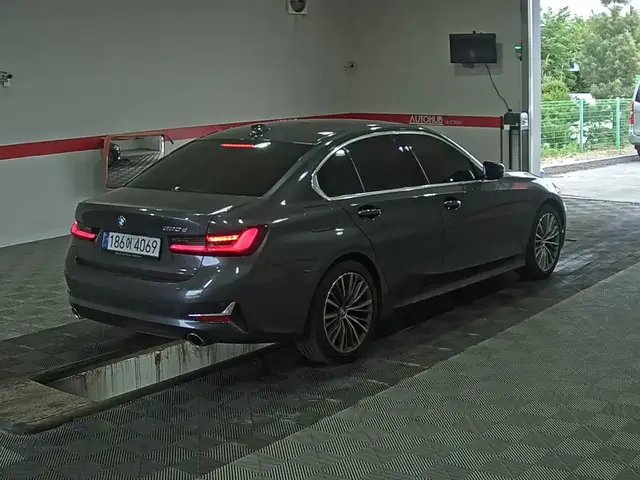 BMW 320D LUXURY 2022