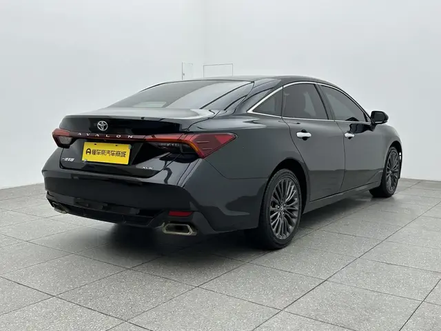 TOYOTA AVALON PREMIUM 2022