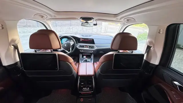 BMW X7 2022