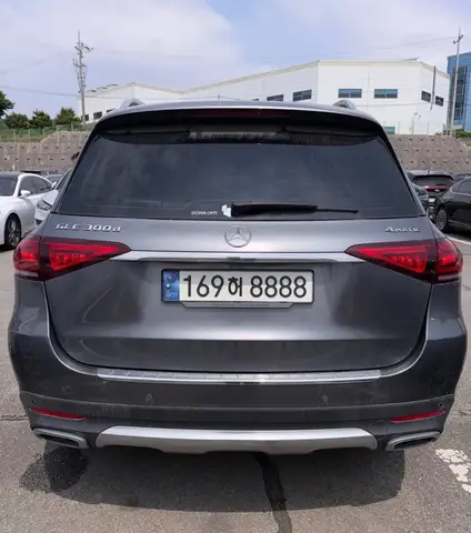 MERCEDES-BENZ GLE 2022