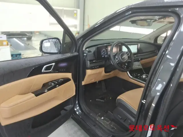 KIA CARNIVAL ПОДОГРЕВ ВЕНТИЛЯЦИЯ И ПАМЯТЬ ПЕРЕДНИХ СИДЕНИЙ 2022