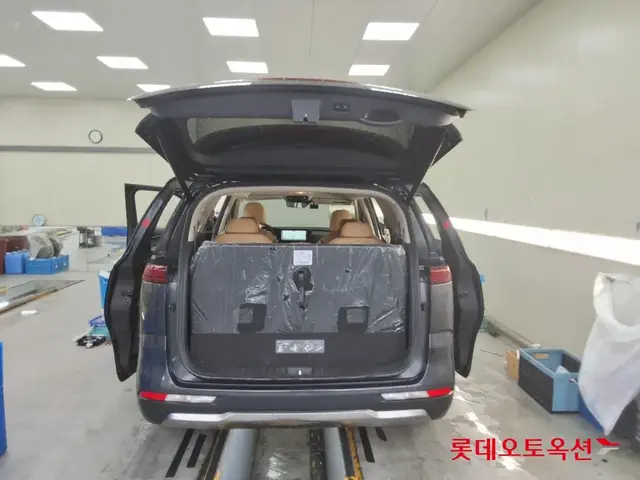 KIA CARNIVAL ПОДОГРЕВ ВЕНТИЛЯЦИЯ И ПАМЯТЬ ПЕРЕДНИХ СИДЕНИЙ 2022
