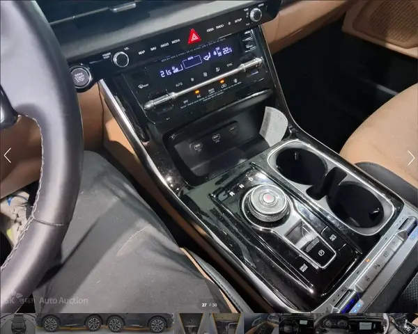 KIA CARNIVAL NOBLESSE 2023