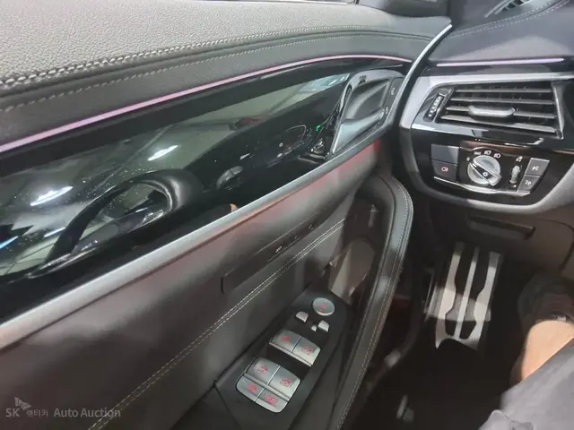 BMW 5 SERIES ПОДОГРЕВ И ВЕНТИЛЯЦИЯ И ПАМЯТЬ ПЕРЕДНИХ СИДЕНИЙ 2022