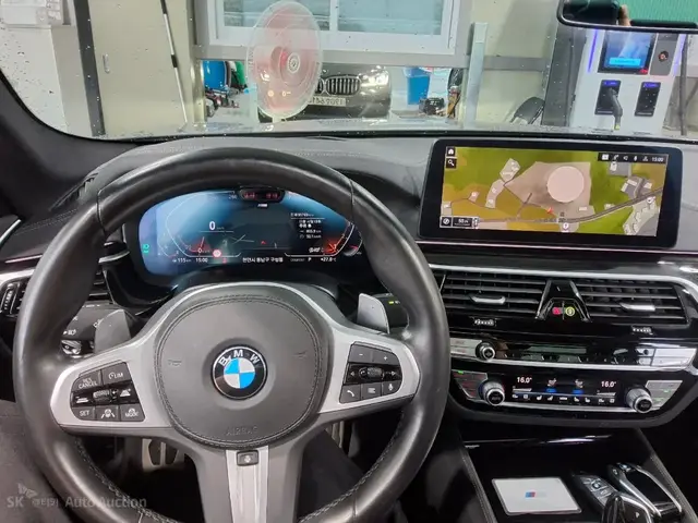 BMW 5 SERIES ПОДОГРЕВ И ВЕНТИЛЯЦИЯ И ПАМЯТЬ ПЕРЕДНИХ СИДЕНИЙ 2022