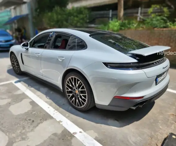 PORSCHE PANAMERA 972 2025