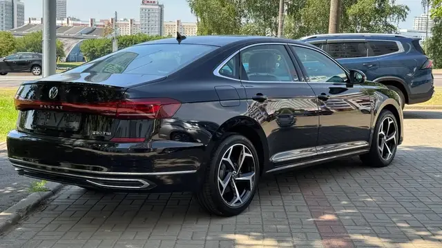 VOLKSWAGEN PASSAT OUTSTANDING 2024