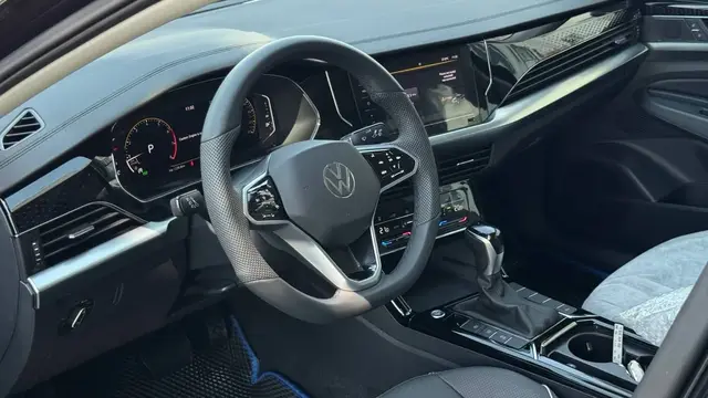 VOLKSWAGEN PASSAT OUTSTANDING 2024