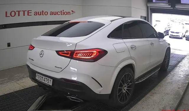 MERCEDES-BENZ GLE 400D 2022