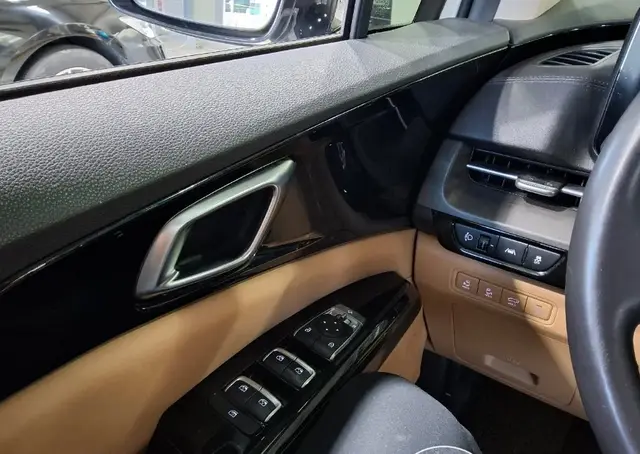 KIA CARNIVAL NOBLESSE 2022