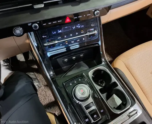 KIA CARNIVAL NOBLESSE 2022