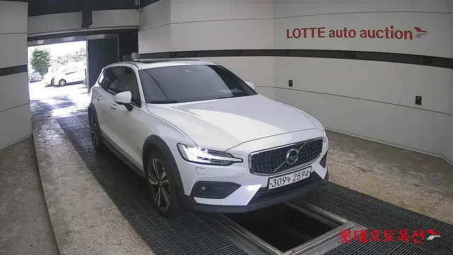 VOLVO V60 2020