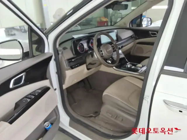 KIA CARNIVAL 2021