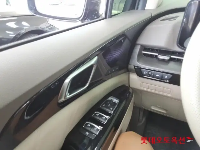 KIA CARNIVAL 2022