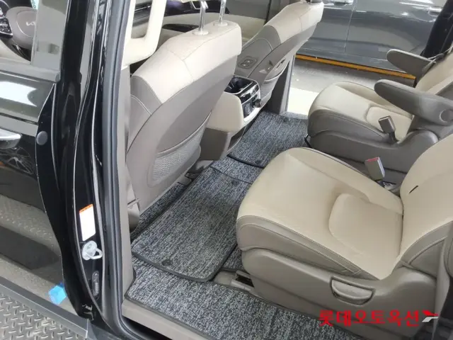 KIA CARNIVAL 2022