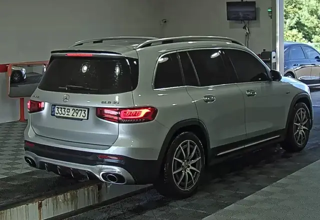 MERCEDES-BENZ GLB ПОДОГРЕВ И ПРИВОД ПЕРЕДНИХ СИДЕНИЙ И РУЛЯ 2022
