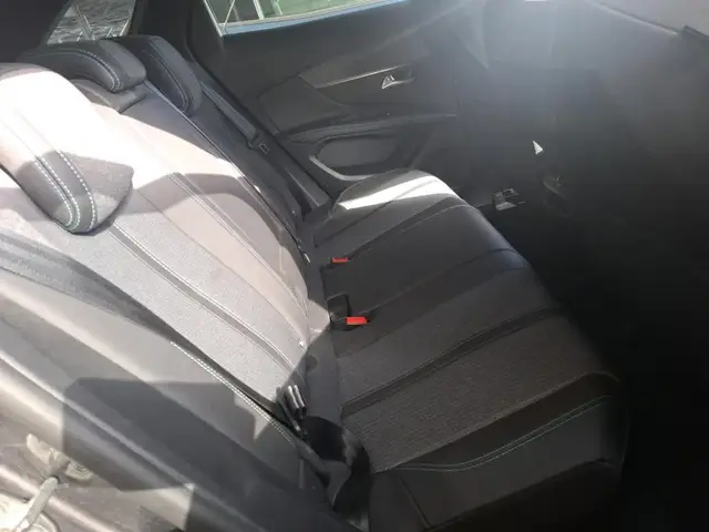 PEUGEOT 3008 2023
