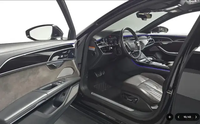 AUDI A8 D5 55 TFSI 2020