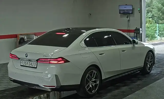 BMW 520I - 2023