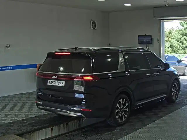 KIA CARNIVAL SIGNATURE 2022
