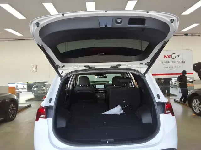 HYUNDAI SANTA FE 2WD 2023