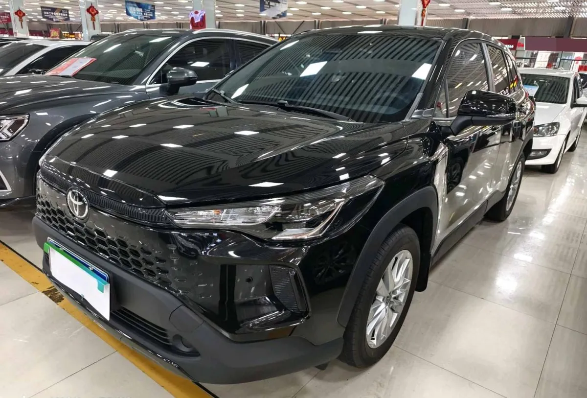 TOYOTA COROLLA CROSS 2025