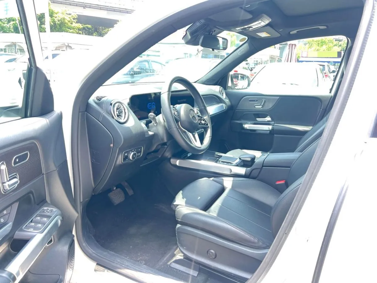 MERCEDES-BENZ EQB 260 2023