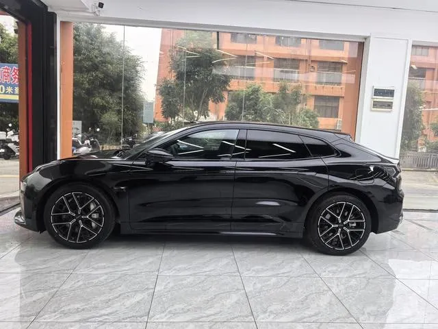 ZEEKR 001 2026