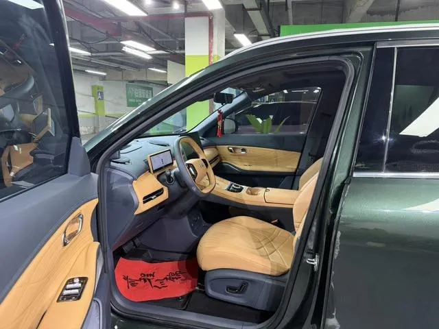 GEELY STARSHIP EM-I STARSHIP 7 EM-I 2025