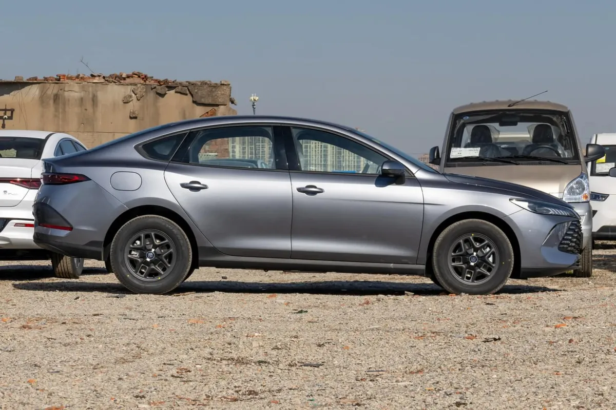 BYD QIN DM QIN PLUS DM 2025