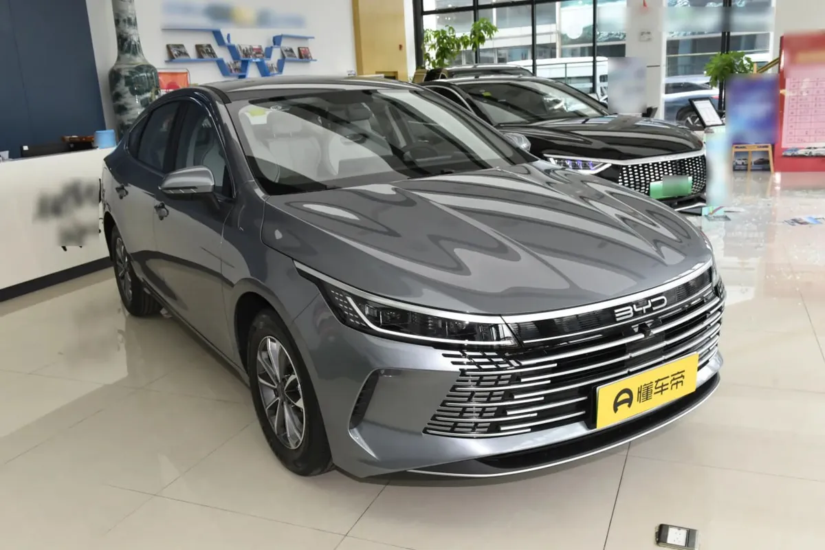BYD DESTROYER DM-I 55KM DESTROYER 05 DM-I 55KM 2025