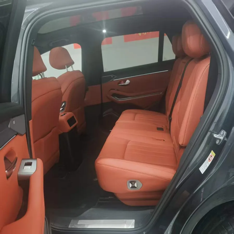 BYD TANG L EV 2025