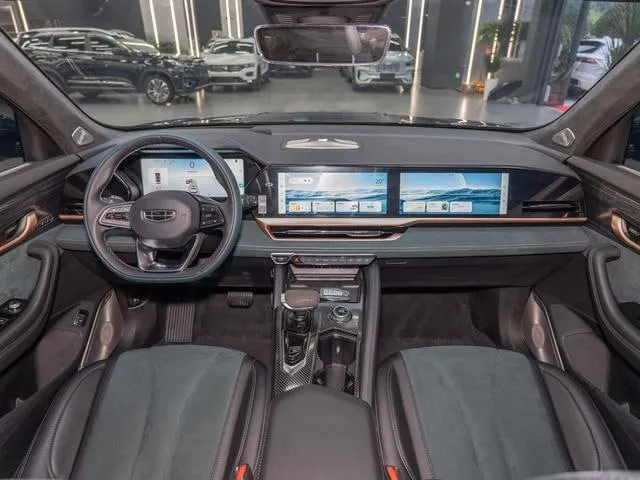 GEELY MONJARO FOUR-WHEEL 2022