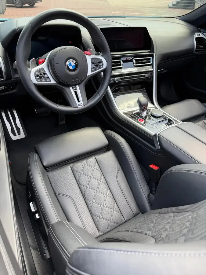 BMW M8 КАРБОН-КЕРАМИЧЕСКАЯ ТОРМОЗНАЯ СИСТЕМА BOWERS&WILKINS ДОВОДЧИКИ ДВЕРЕЙ ВСЕ АССИСТЕНТЫ ЛАЗЕРНЫЕ ФАРЫ 2019
